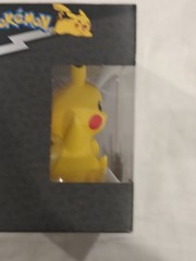 Pokémon Select Series 4 Pikachu Vinyl Figure Jazwares NEW