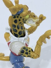 1993 TEENAGE MUTANT NINJA TURTLES HALF COURT GIRAFFE
