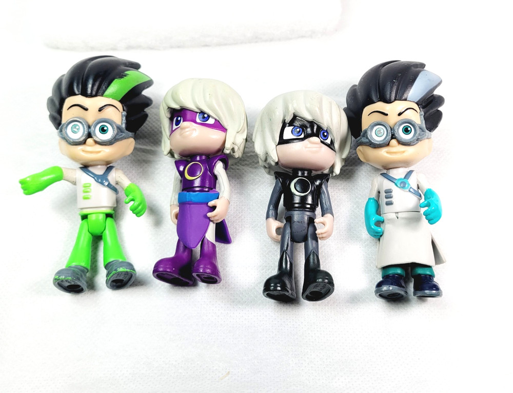 P J Masks Luna Girl And Romeo the Mad Scientist Lot Of 4