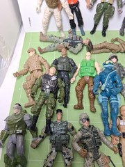 Toy Soldier 3 34 Inch Lot With Accessories.