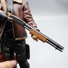 Resident Evil 4 Remake Collector’s Edition Leon Statue Figure Box Set