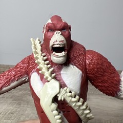 Battle Roar Skar King Figure w/ Whiplash by Playmates Toys Roaring Sounds 7”