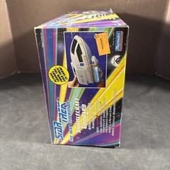 SHUTTLECRAFT GODDARD STAR TREK NEXT GENERATION TNG PLAYMATES VINTAGE NEW SHIP