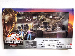 Jurassic World Legacy Collection Kitchen Encounter Target Exclusive *Box Damage*