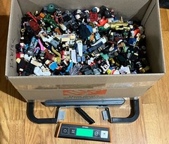 LOT OF 20+LBS OF ROBLOX FIGURES PARTS & PIECES