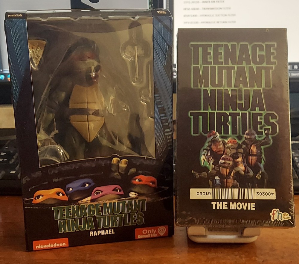 Teenage Mutant Ninja Turtles sealed 1990 VHS & Raphael action figure new