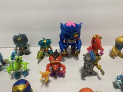 Treasure x Moose 18 Figure Lot No Accessories Mixed Lot