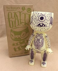 Tim Biskup SIGNED 9″ Alphabeast Calli GID hand drawn RARE AUTOGRAPHED LE 30 2004