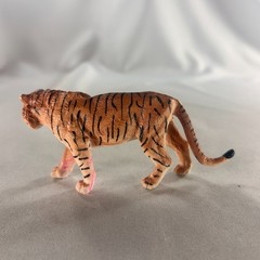 Lot of 7 Toy Animal Figures tiger lion leopard rhino dog terra brooklyn lollipop