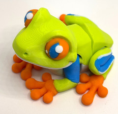 Set of Two 3D Printed Articulated Frogs – Flexible Frog Figures, Two Different S