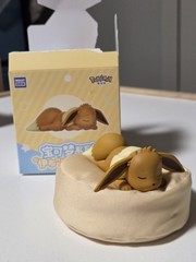 EEVEE – Holly Box Sleepy Eeveelution Series Blind Box Random Eeveelution