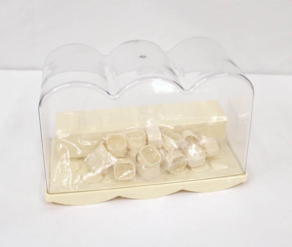 Acrylic Display Case with Adjustable Pedestals for Mini Figures POP MART Labubu