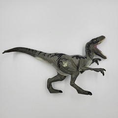 LOT OF 4 2015 HASBRO JW JURASSIC WORLD VELOCIRAPTOR DINOSAUR ACTION TOY FIGURES
