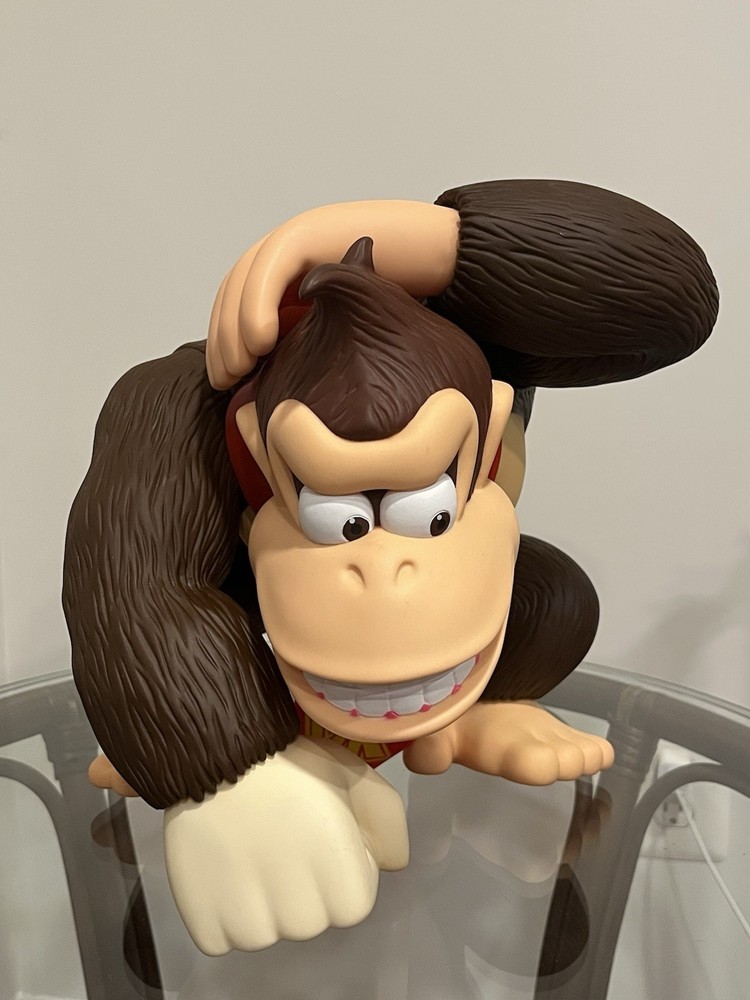 2008 Nintendo Popco Toys R Us DONKEY KONG Figure 10’ Some Bleaching Damage