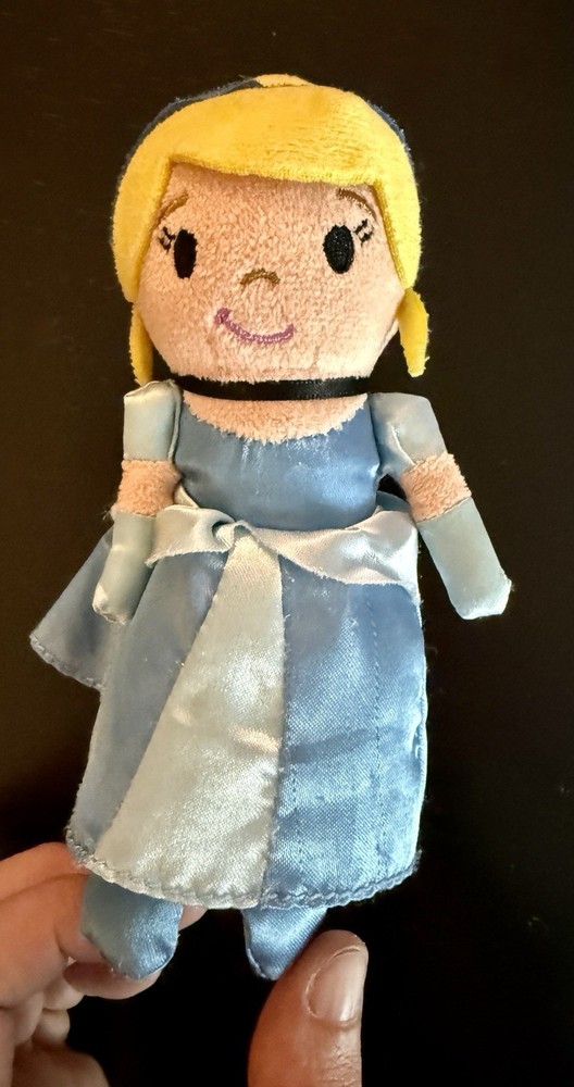 Disney Just Play Princesses Stylized Mini 6” Plush Cinderella Plushie Kidcore