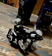 Transformers Siege WFC Soundwave And Ravage Cassette