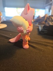 POP MART x Lil Peach Riot Sleepover Series Frankie-Pillow Fight Confirmed Figure