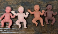 Zuru My Mini Baby Series 2 Accessories & 4 Silicon Babies Lot Of 33 Toys Figures
