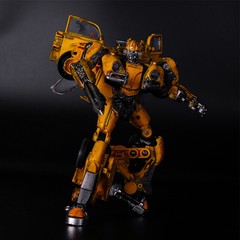 Transformers G1 Bumblebee Battle Damaged Paint Beetle Autobot 8.3″ Action Figure