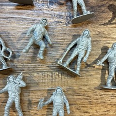 2″ Astronaut Plastic Action Figures Lot Of 30 Plus Pieces Vintage
