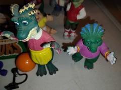 Disney Dinosaurs TV Show Figure Set Lot COMPLETE 6 SINCLAIR FAMILY 1991 HASBRO