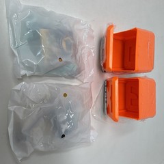 LOT of 6 – ROBL0X CELEBRITY SERIES 8 Orange Sealed Blind Box Mystery Figures