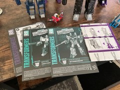 War For Cybertron Thundercracker Skywarp Starscream Soundwave Megatron more!