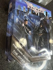 DC Universe Action Fig the Dark Knight &Joker Honor Guard 2011Mattel#W1796