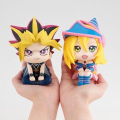 US New Yu-Gi-Oh! Look Up Series Yami Yugi & Dark Magician Girl Set