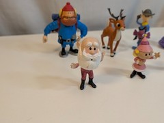 7x RUDOLPH & The Island of Misfit Toys Figures, 2002 & 2003 Playing Mantis