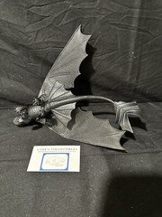 2013 Toothless Wild Night Fury missile fire attack action figure 11″ black tail
