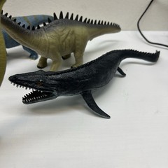 Lot Of 10Misc sizes Plastic Dinosaurs. Varies Types Excellent Vintage 2000s