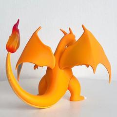 10cm Pokémon GK Charizard & Charmander Anime Action Figure PVC Statue Model Doll