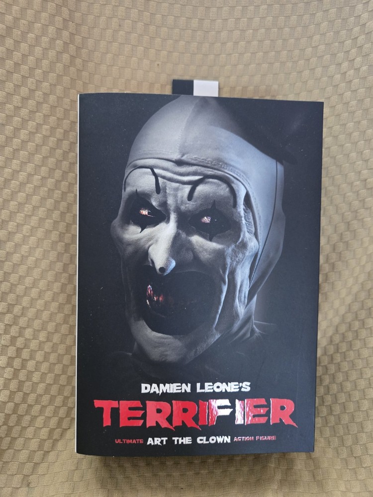 ULTIMATE ART THE CLOWN Terrifier 2016 Movie 7″ inch Action Figure Neca MINT 2025