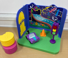 Spin Master Dreamworks Gabby’s Dollhouse Carlita Purr-ific Play Room car & accs