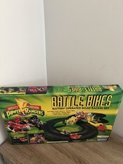 90s Mighty Morphin Power Rangers Battle Bikes Battery Operated Road Racing Set
