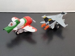 Disney Pixar Planes Pull & Fly Buddies – El Chupacabra & Bravo