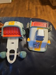 Jakks Pacific Phineas And Ferb Hovercraft 2010- READ
