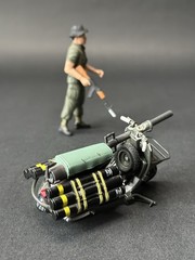 Ultimate Soldier 1:18 Vietnam War ARVN & Vespa 150 TAP Scooter 21st Century Toys