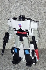 Transformers Legacy CLAMPDOWN Complete deluxe generations