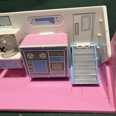 Powerpuff Girls 2 in 1 Flip to Action Playset Transformation Lab to Bedroom Toy