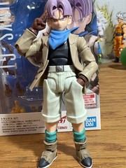SH Figuarts Trunks Dragon Ball GT P. Bandai – *BROKEN WRIST PEG* see description