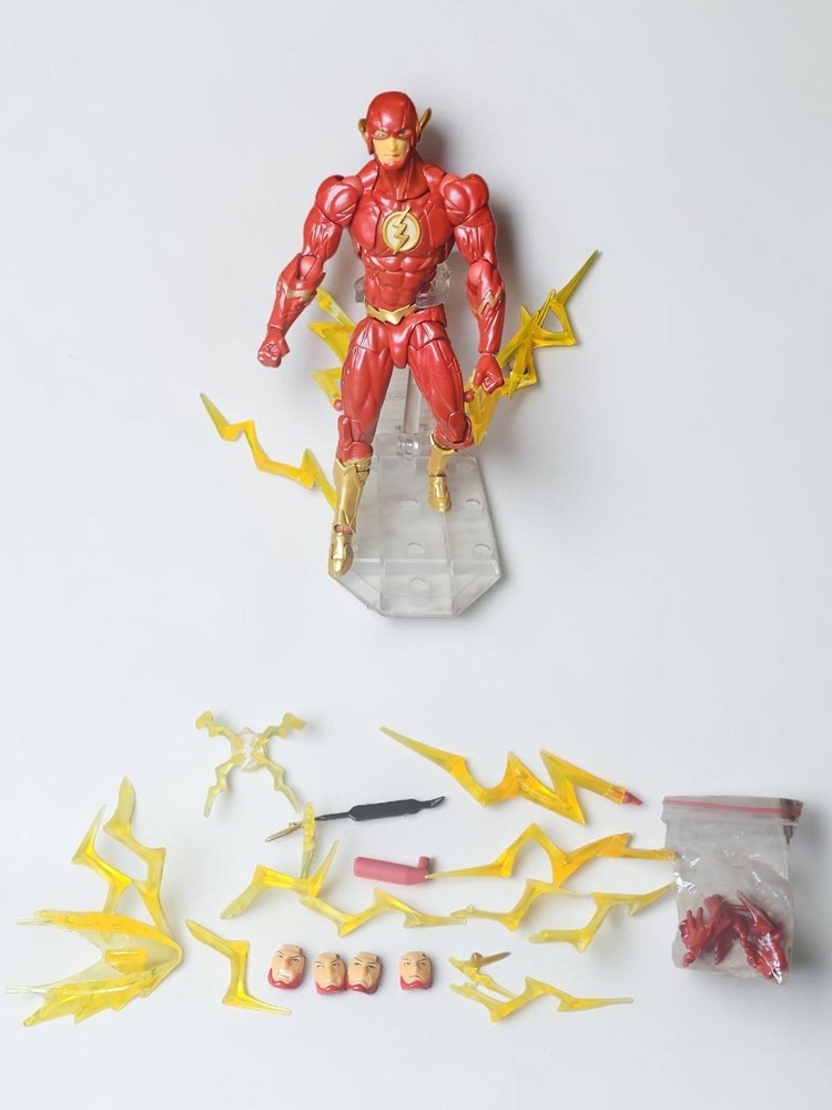 Revoltech Amazing Yamaguchi Flash Action Figure 17cm Movable Flashpoint Kaiyodo