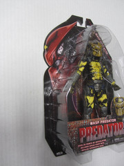 2013 Neca Predator WASP PREDATOR 7.5″ Figure w/ Staff impaled Xenomorph Head