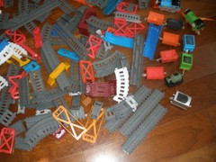 HUGE LOT OF 2013 2016 THOMAS TRACKMASTER TRACK AND CARS WORKS