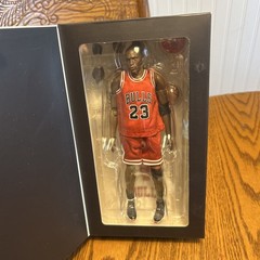 1/9 Scale Motion Masterpiece “Series2” Michael Jordan Collectible Figure