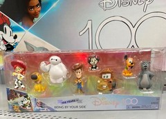 D100 Disney 100 Years of Disney CELEBRATION FIGURE PACK 12 PACKS 100 FIGURES LOT