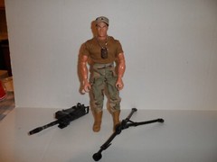 GI JOE HASBRO 2000 ELECTRONIC 40 MM GRENADE MACHINE GUNNER (UNTESTED)