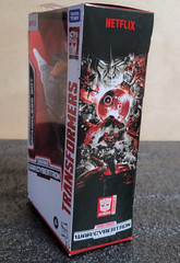Transformers War for Cybertron Netflix Sparkless Bot deluxe-scale figure