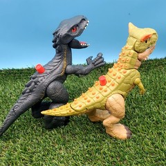 (4) Jurassic Park Dinosaurs Lot Of 4 (Used Working Toys)